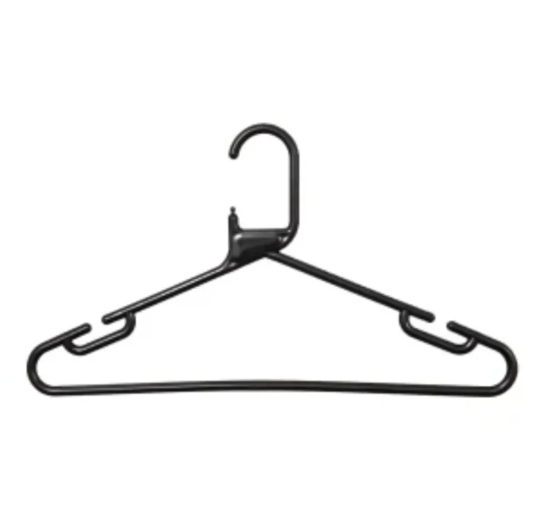 Wooden vs Plastic Coat Hangers Which Should Retail Stores Choose?