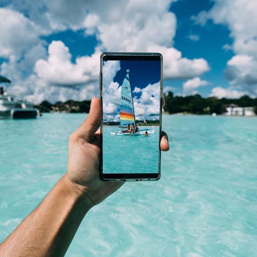 How Digital SIM Cards Are Revolutionizing International Travel Connectivity